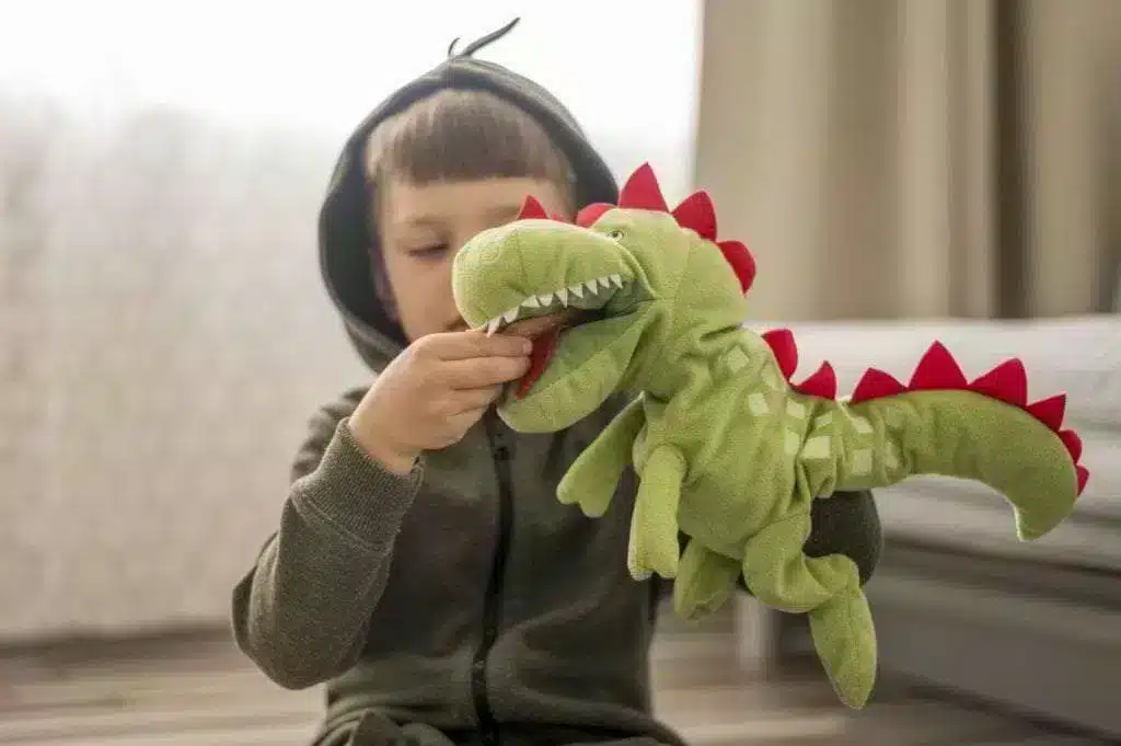 PUPPETS World - Cognitive Behavioral Play Therapy - CBPT