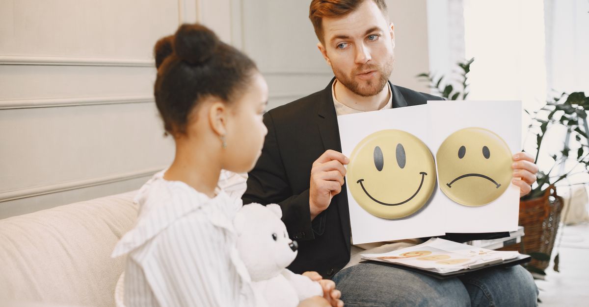 Child working with the therapist in a CBPT session for anger and emotion regulation